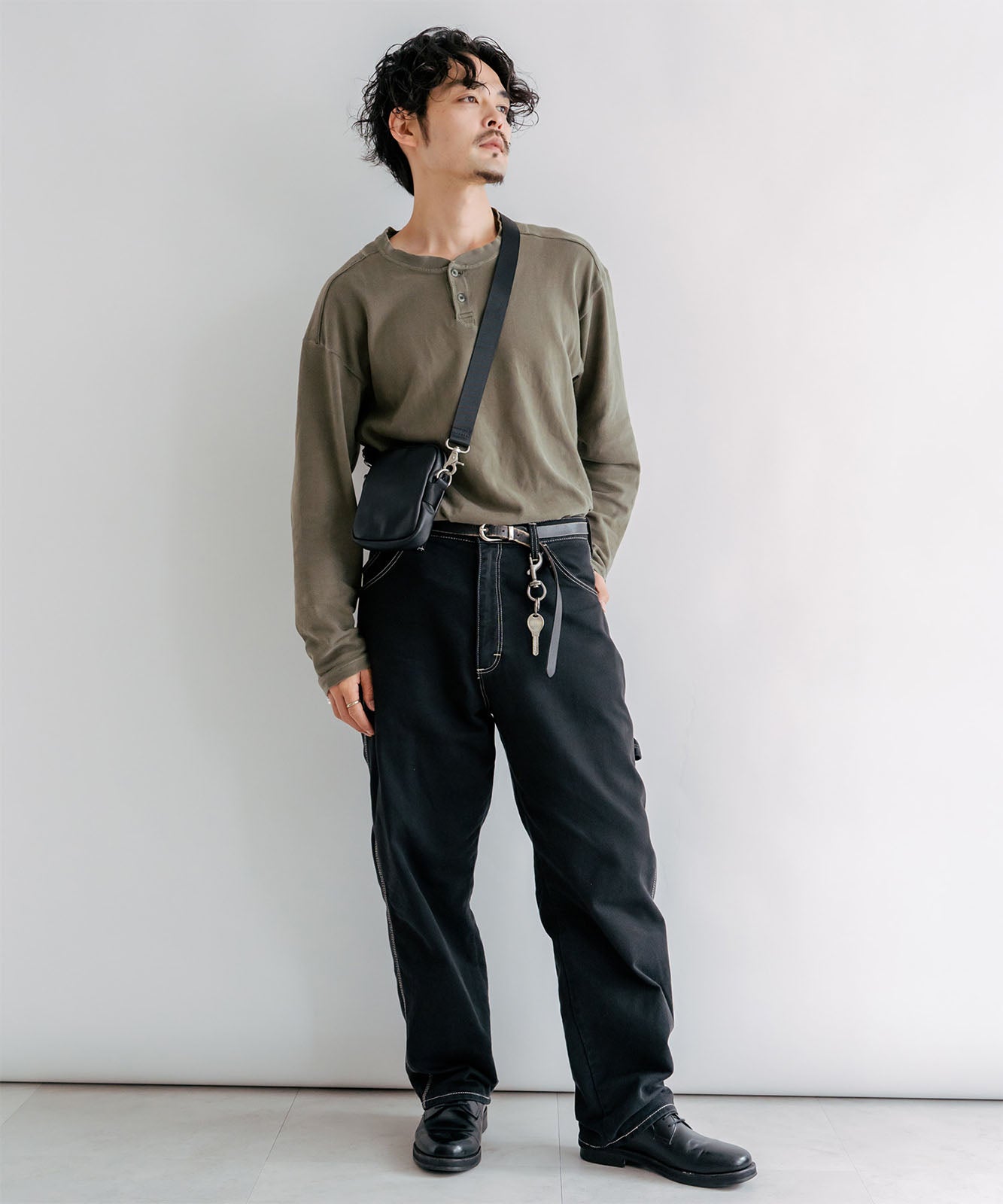 DEVICE+ 本革カウレザー ミニショルダーバッグ