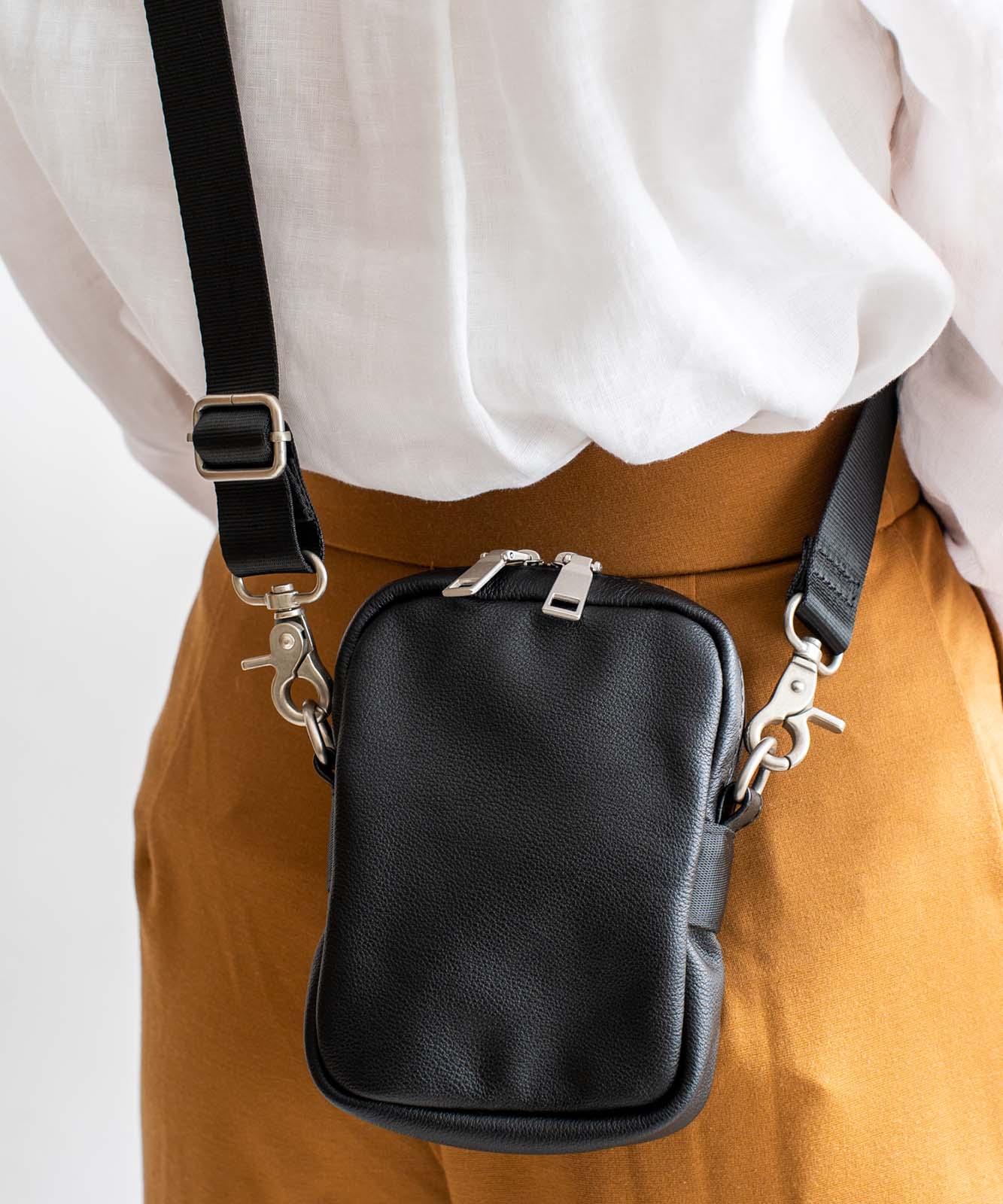 DEVICE+ 本革カウレザー ミニショルダーバッグ