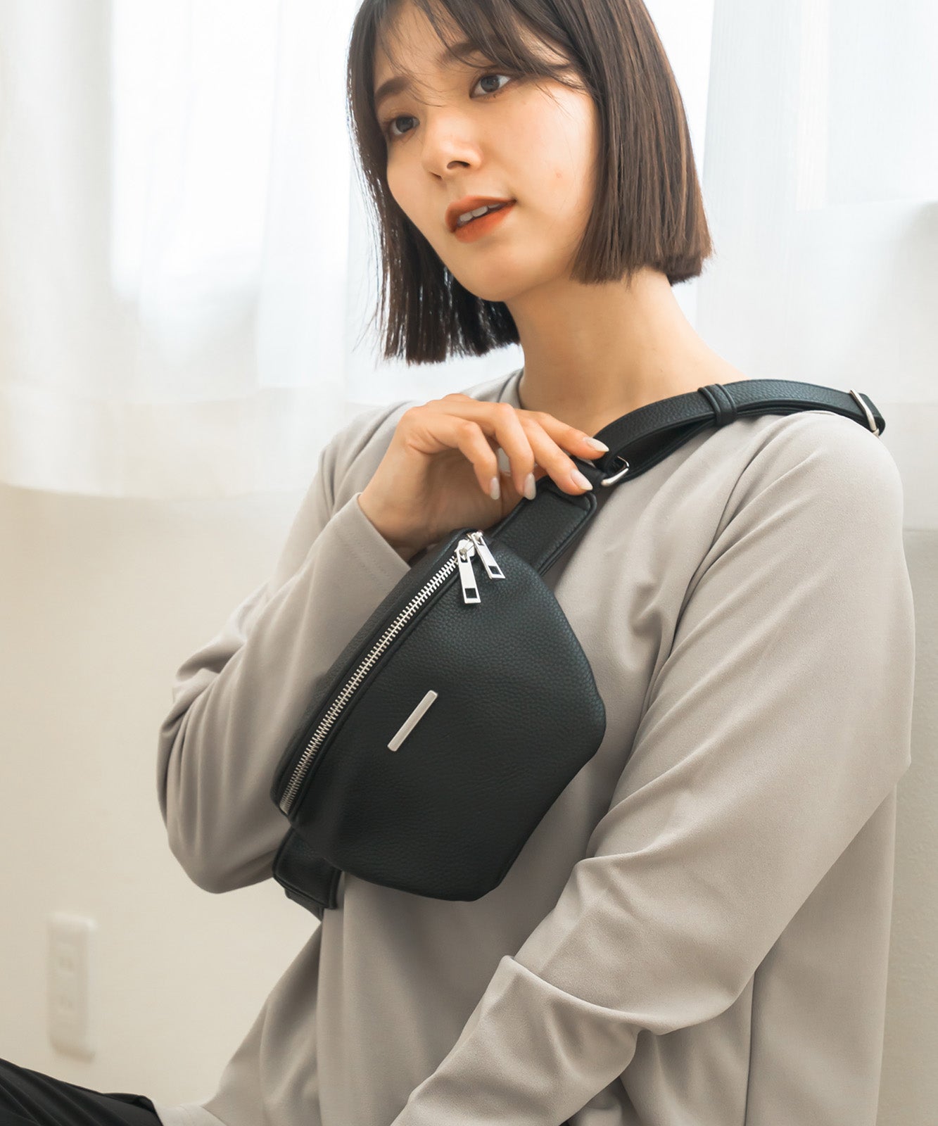 Rename ミニプレート フェイクレザー ウエストバッグ ボディバッグ ウエストポーチ メンズ レディース