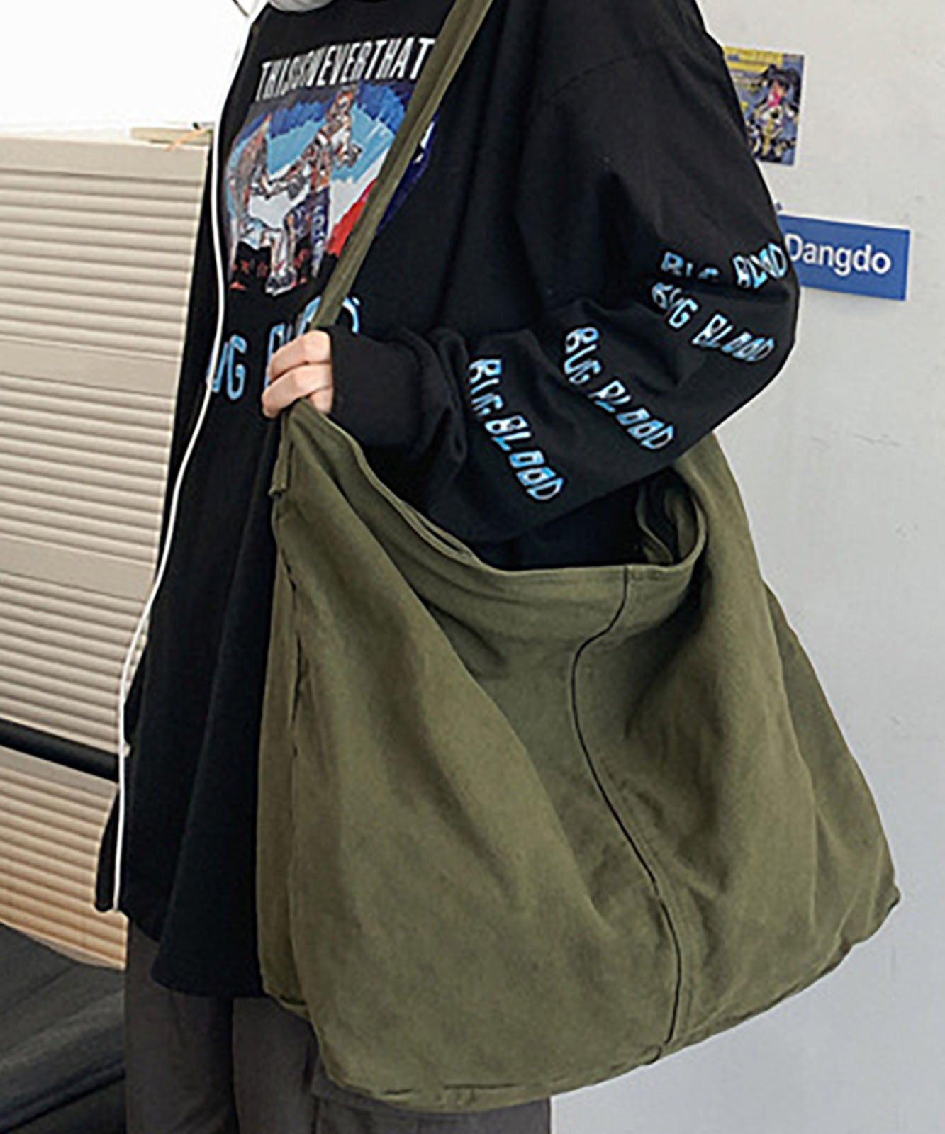 Rename アジャスターベルト付 キャンバス ショルダーバック