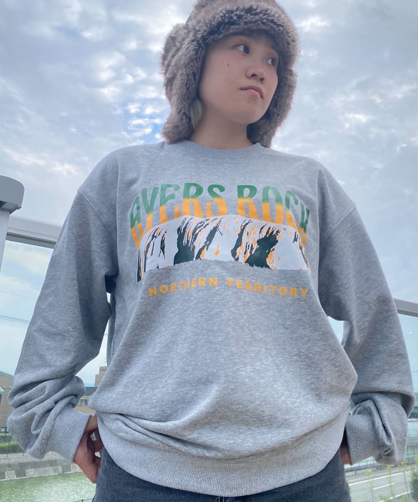ルーズグラフィックプリント スウェット トレーナー メンズ レディース 秋服 冬服