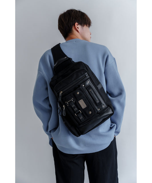 DEVICE フォルマリッチ メガボディバッグ