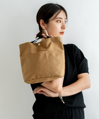 Rename ナイロン ポートレート バックインバッグ