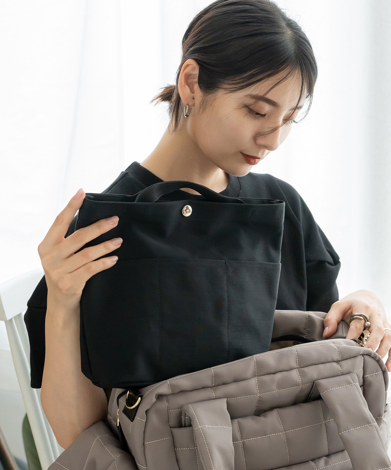 Rename ナイロン ポートレート バックインバッグ