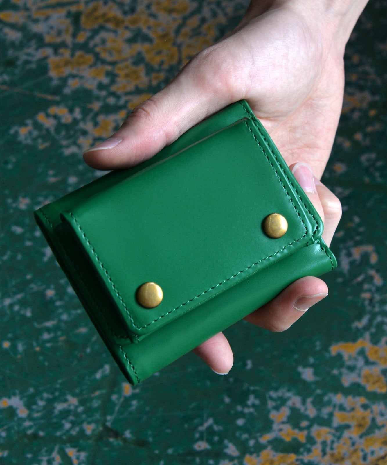 Rename カウレザー本革 3つ折りミニ財布